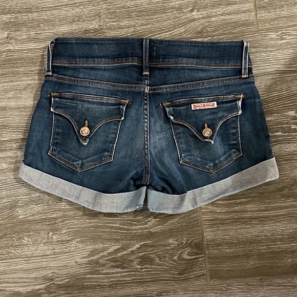 Hudson Croxley Mid Thigh Short - Picture 3 of 3